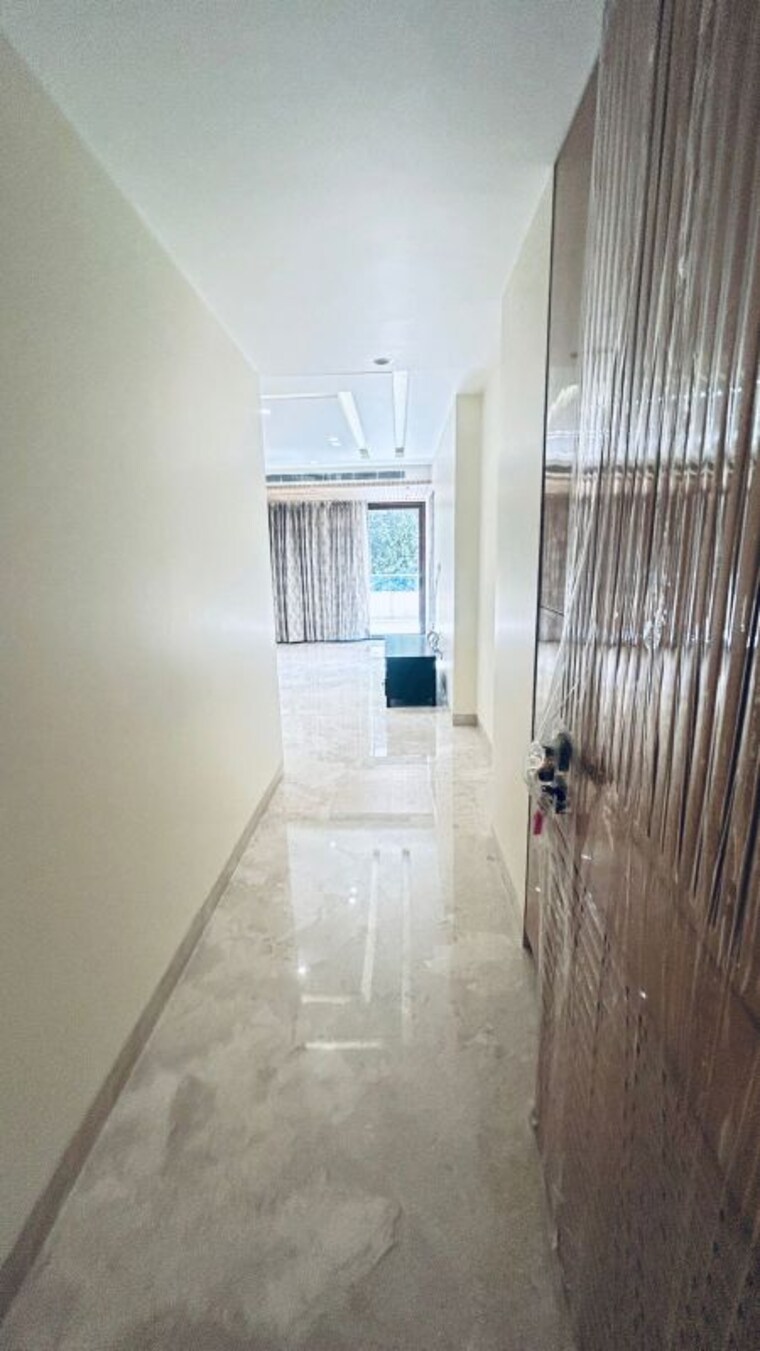 Room, anand lok 6 Bedroom 75 Sq.Yd. Villa In Anand Lok Delhi 10343276