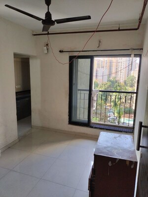 1 BHK Apartment For Rent in Dosti Desire Joy, Brahmand