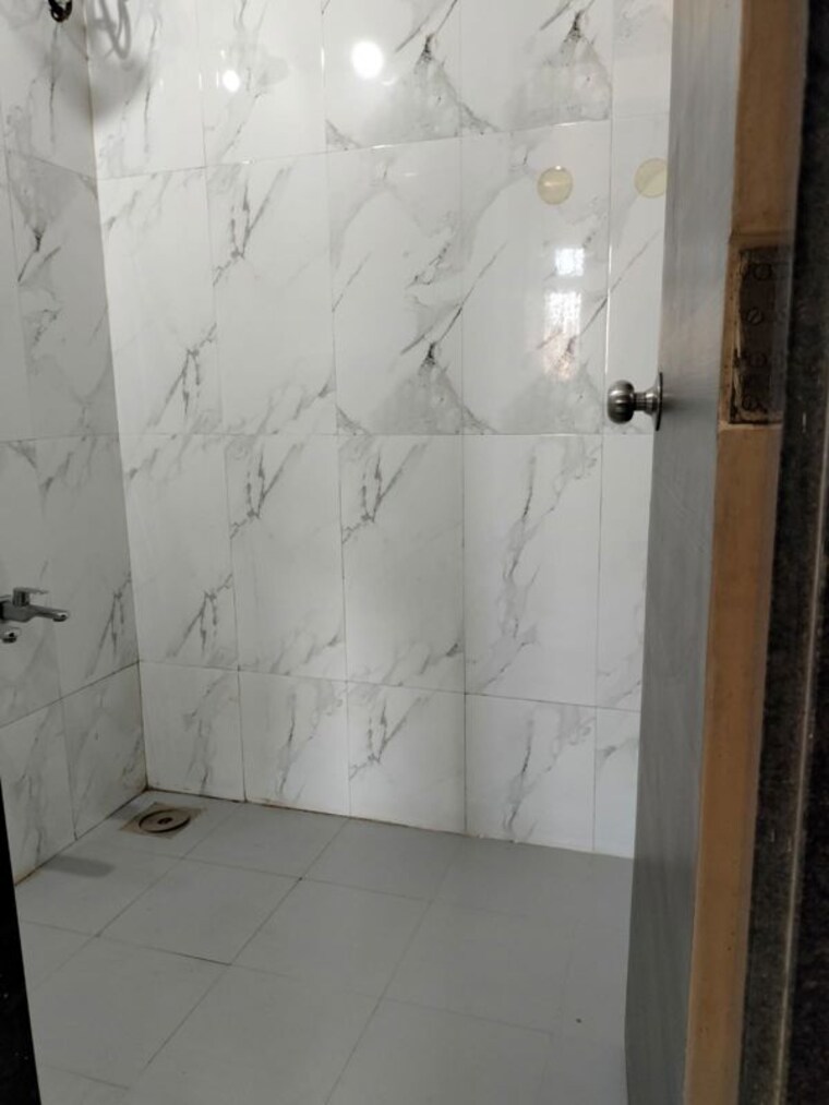 Bathroom, dosti-desire-joy 1 Bedroom 300 Sq.Ft. Apartment In Brahmand Thane 10343269