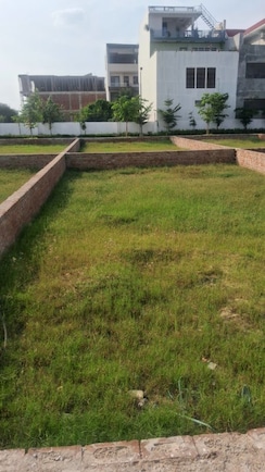 Plot For Sale in Pardos Okas Enclave