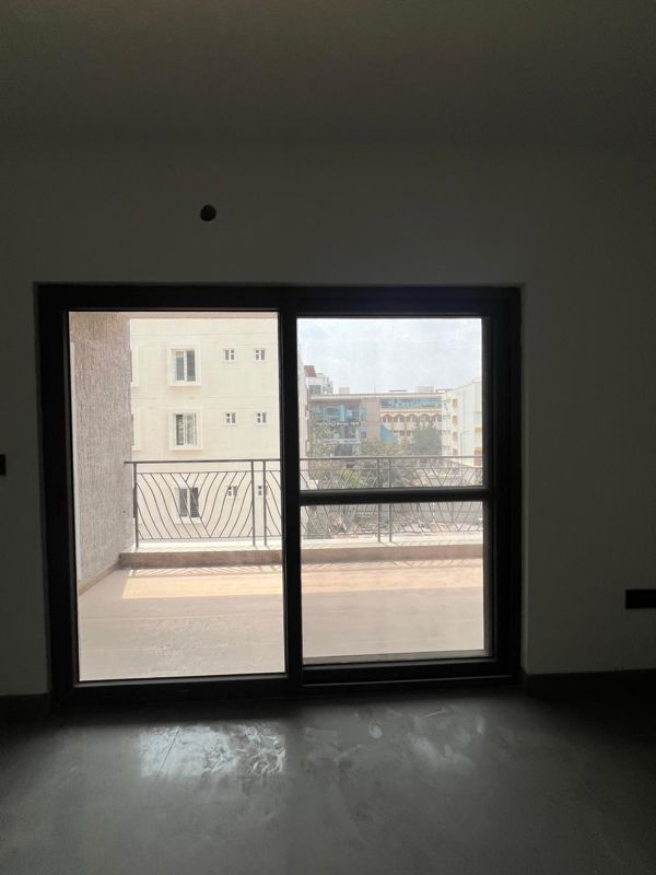 3 BHK Apartment For Sale in Centreo 