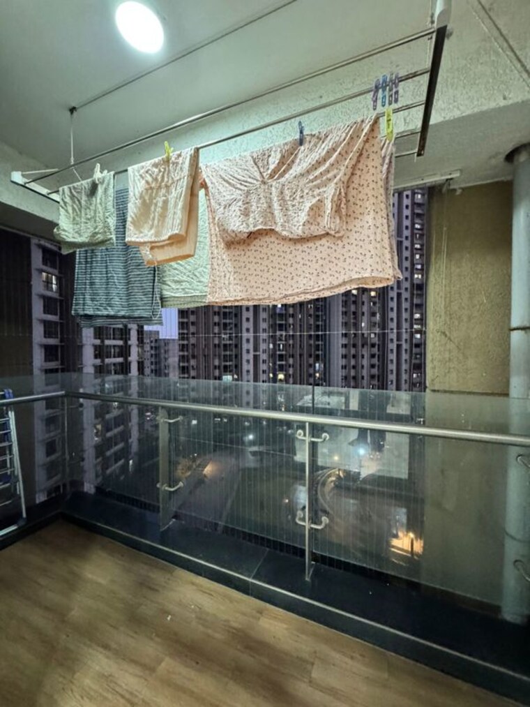 Kitchen, lodha-splendora 3 Bedroom 1300 Sq.Ft. Apartment In Ghodbunder Road Thane 10343310
