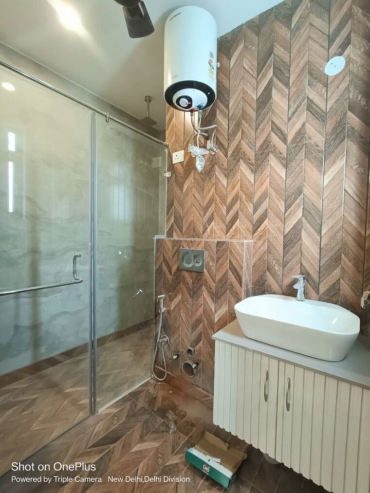 Bathroom, greater kailash ii 4 Bedroom 3000 Sq.Ft. Apartment In Greater Kailash ii Delhi 10343314