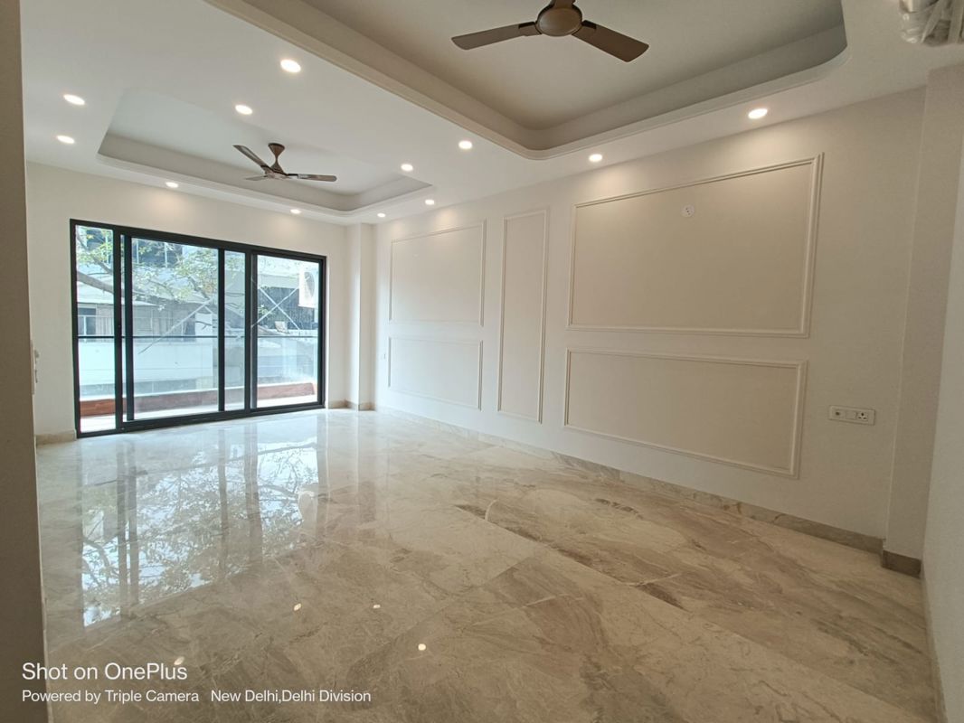 4 BHK + Pooja Room,Servant Room,Study Room,Extra Room,Store Room Apartment For Sale in Greater Kailash II
