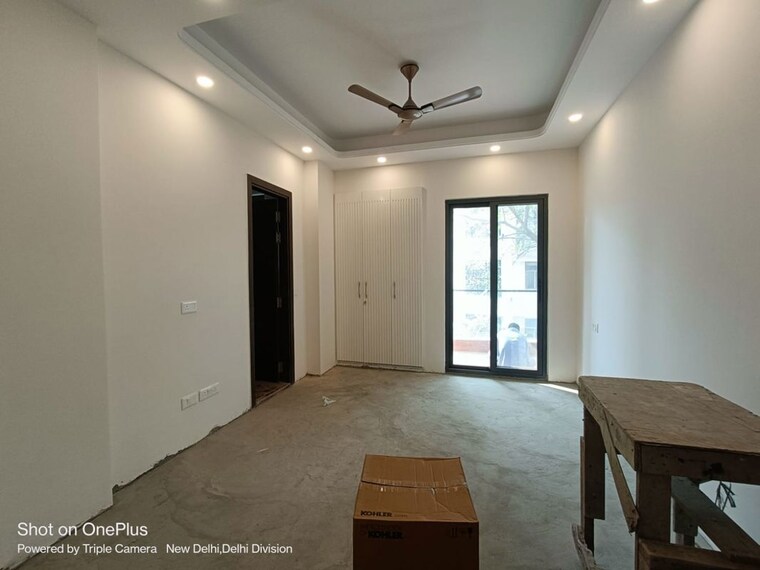 Room, greater kailash ii 4 Bedroom 3000 Sq.Ft. Apartment In Greater Kailash ii Delhi 10343314