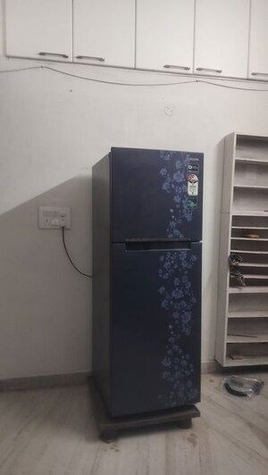 Furnished Amenities in 2 BHK Apartment at Jubilee Hills – for Rent