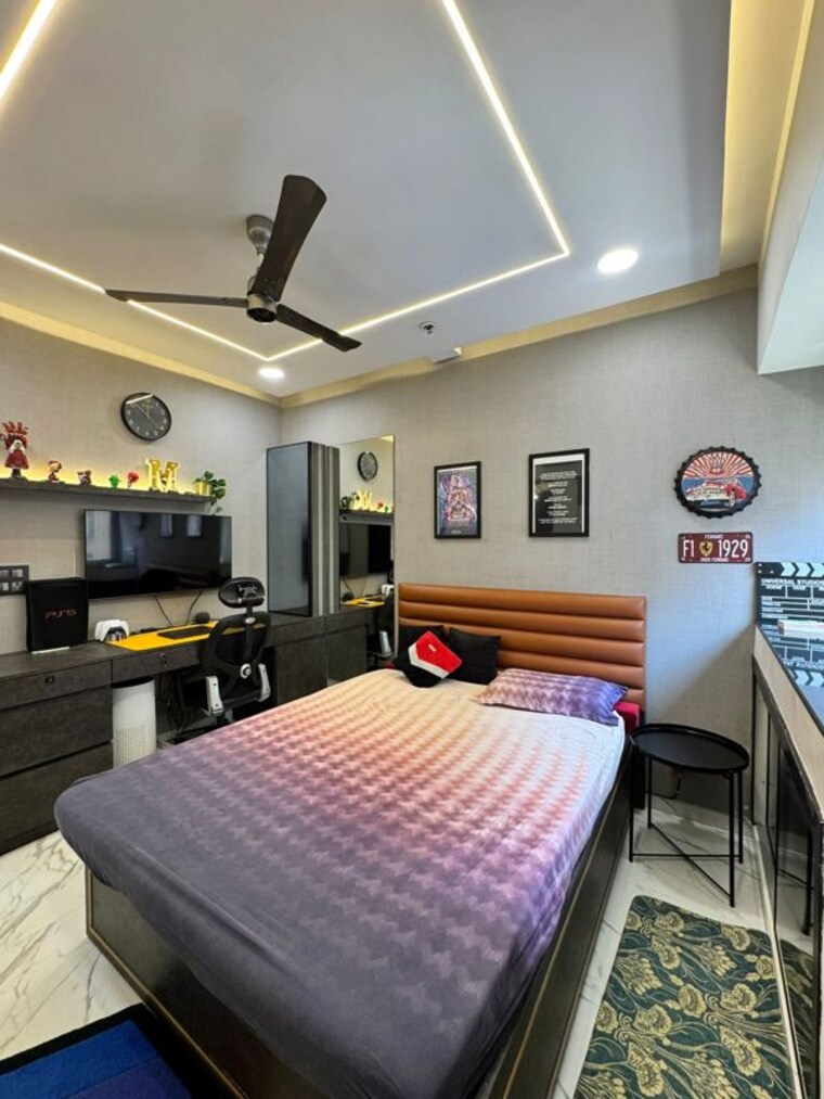 Bedroom, lodha-splendora 3 Bedroom 1350 Sq.Ft. Apartment In Ghodbunder Road Thane 10343334