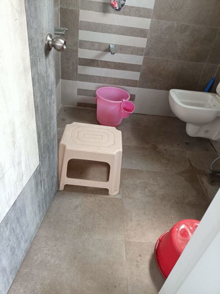 Bathroom, pimple nilakh 3 Bedroom 900 Sq.Ft. Apartment In Pimple Nilakh Pune 10343347