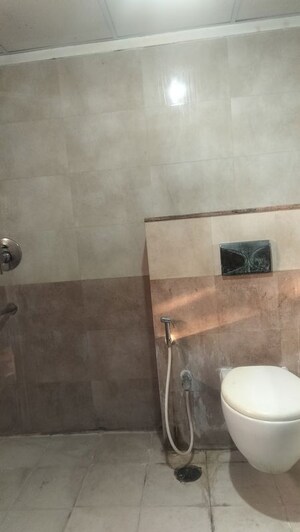 Furnished Amenities in 3 BHK Apartment at Jubilee Hills – for Rent