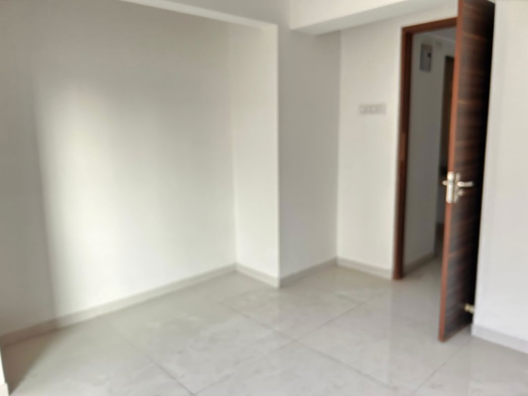 2 BHK Apartment For Sale in Naupada
