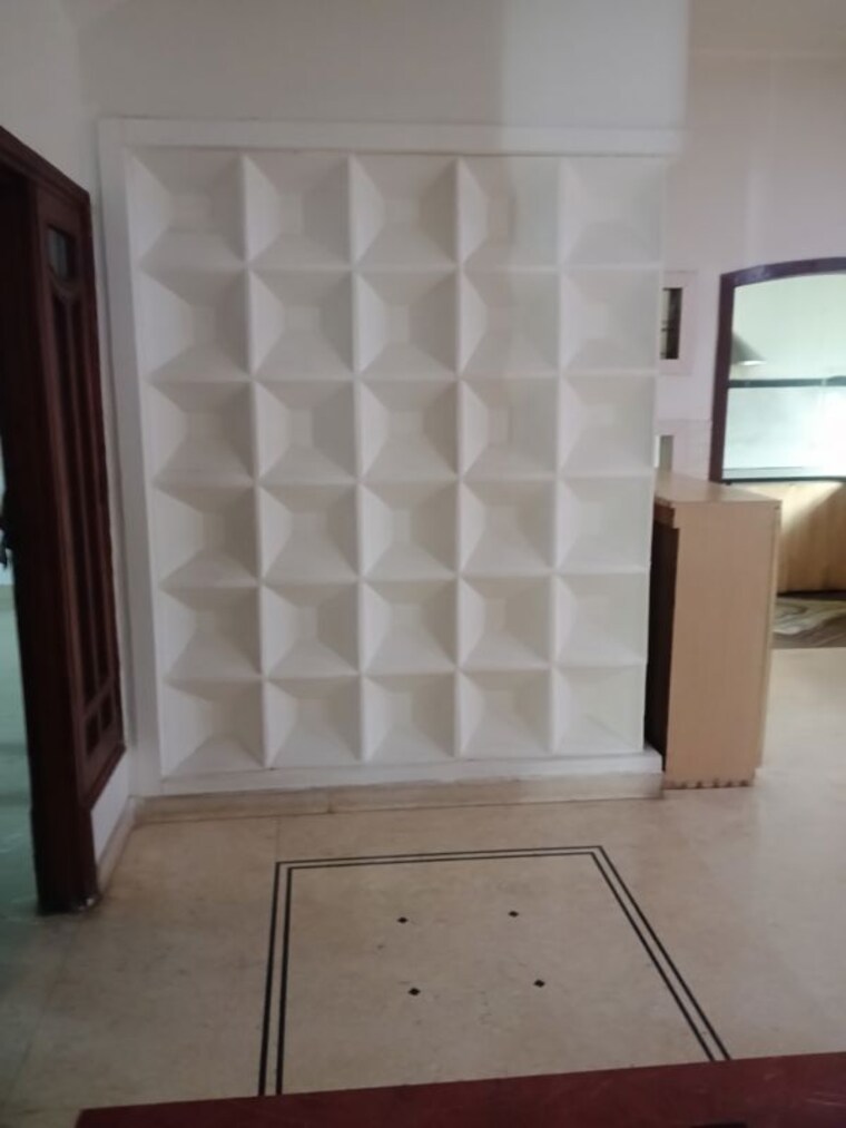 Bathroom, dps-housing-society 2.5 Bedroom 1550 Sq.Ft. Builder Floor In Sector 51 Noida 10343364