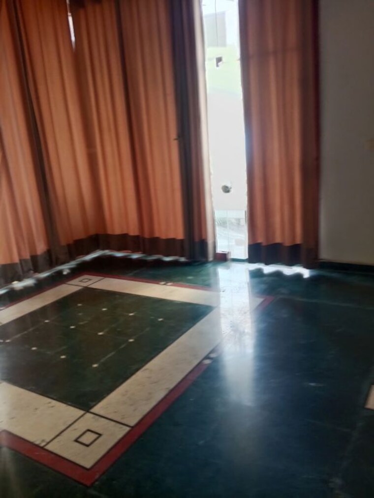 Bedroom, dps-housing-society 2.5 Bedroom 1550 Sq.Ft. Builder Floor In Sector 51 Noida 10343364
