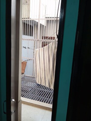 Building Lobby in 2 BHK Builder Floor at Parsvnath Plaza 27, Sector 27 – for Rent