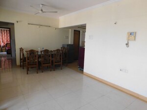 Room in 2 BHK Apartment at Anand Park Aundh, Aundh – for Rent