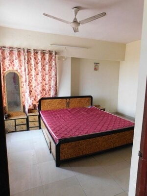 Bedroom in 2 BHK Apartment at Anand Park Aundh, Aundh – for Rent