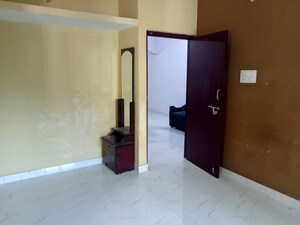 Room in 1 BHK Apartment at Begumpet – for Rent