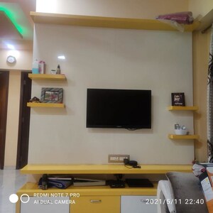 Furnished Amenities in 1 BHK Apartment at Lodha Amara, Kolshet Road – for Rent