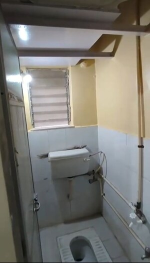 Bathroom in 1 BHK Apartment at Gurukul CHS Matunga, Matunga East – for Rent