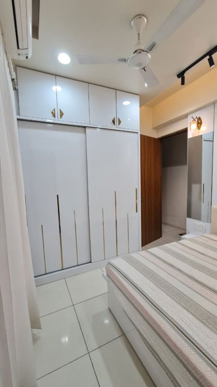 Room, shela 3 Bedroom 1640 Sq.Ft. Apartment In Shela Ahmedabad 10343403
