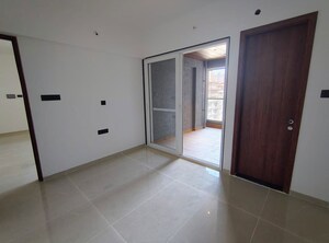 Room in 3 BHK Apartment at Pristine Allure, Kharadi – for Rent