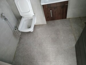 Bathroom in 2.5 BHK Builder Floor at Smart World Orchard, Sector 61 – for Rent