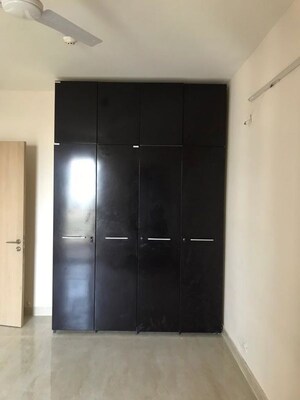 Room in 4 BHK Apartment at DLF New Town Heights III, Sector 91 – for Rent