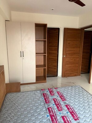 Bedroom in 3 BHK Apartment at Takshashila Air, Ellisbridge – for Rent