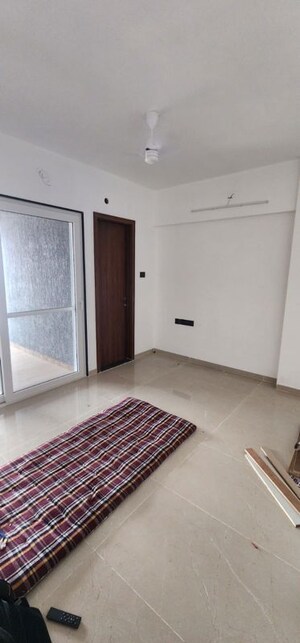 Room in 3 BHK Apartment at Pristine Allure, Kharadi – for Rent