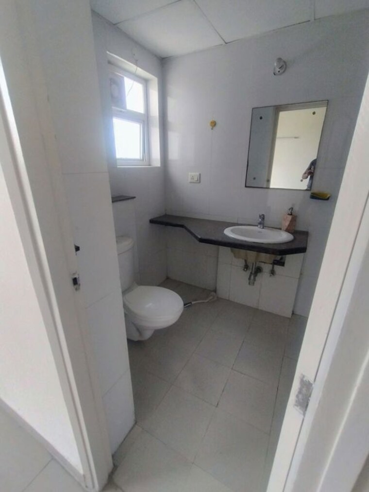 Bathroom, anant-raj-maceo 3.5 Bedroom 2300 Sq.Ft. Apartment In Sector 91 Gurgaon 10343461