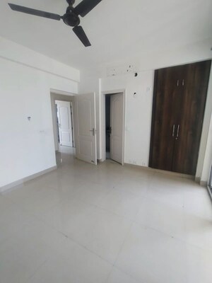 Room in 3.5 BHK Apartment at Anant Raj Maceo, Sector 91 – for Rent