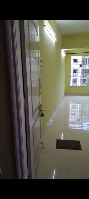 1 BHK Apartment – Entrance View at Swastik Residency Phase II CHS Ltd, Ghodbunder Road - for Rent