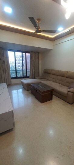2 BHK Apartment For Rent in Satellite Royale