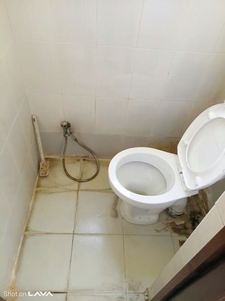 Bathroom, kharadi 1 Bedroom 530 Sq.Ft. Apartment In Kharadi Pune 10343471