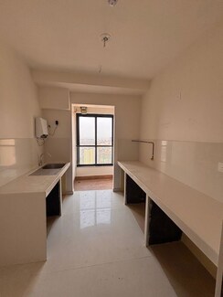 2 BHK + Pooja Room Apartment For Rent in Kalpataru Magnus