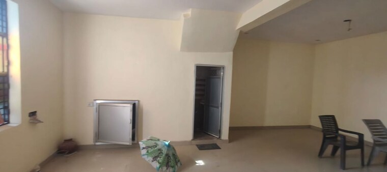 Room, gurgaon-dreamz Commercial Warehouse 9000 Sq.Ft. In Sector 7 Gurgaon 10343488