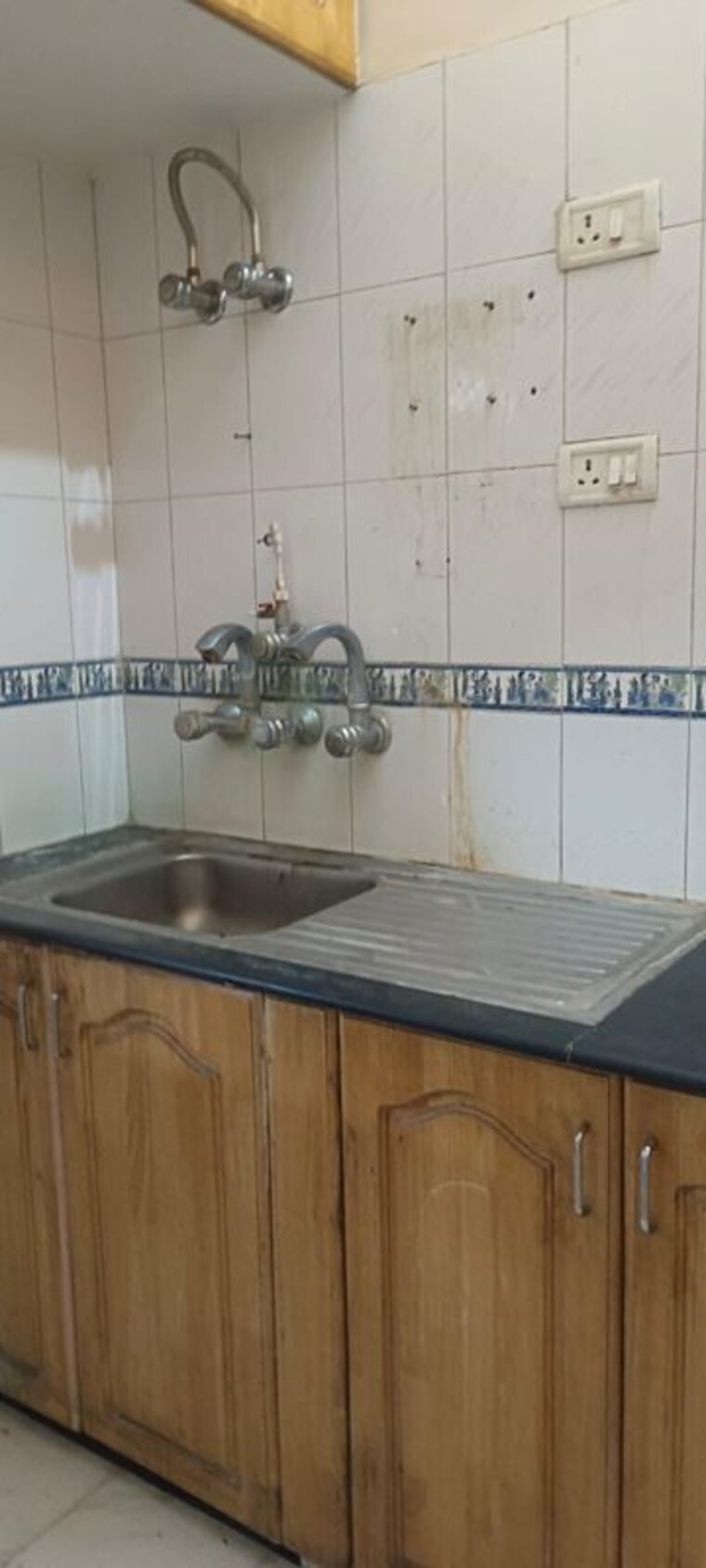 Kitchen, indira nagar 1.5 Bedroom 700 Sq.Ft. Builder Floor In Indira Nagar Lucknow 10343495