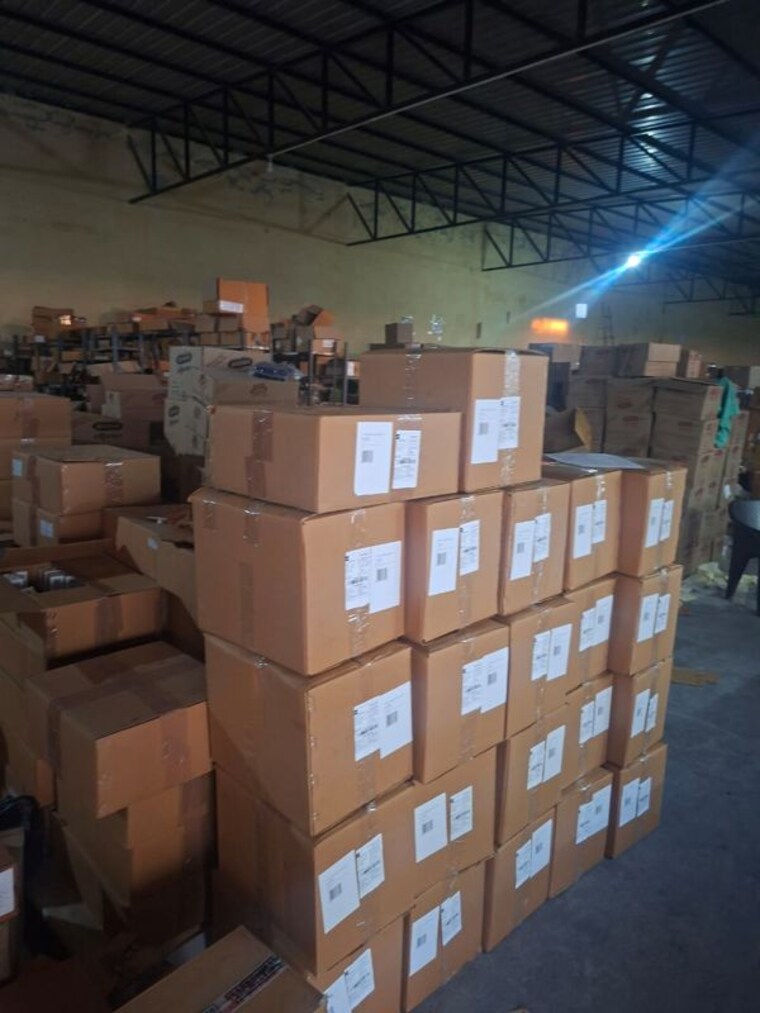 Living Room, basai-industrial-area Commercial Warehouse 10000 Sq.Ft. In Basai Village Gurgaon 10343507