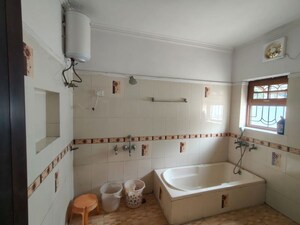Bathroom in 2 BHK Builder Floor at Indira Nagar – for Rent
