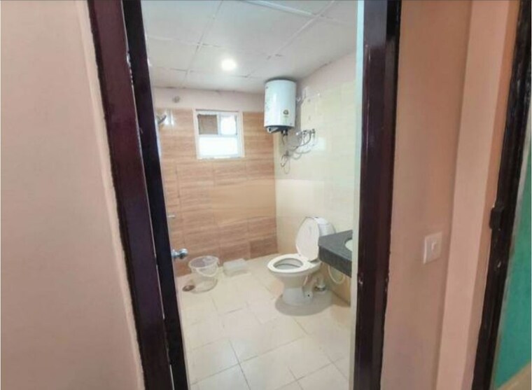 Bathroom, rohtas-plumeria 3 Bedroom 1675 Sq.Ft. Apartment In Gomti Nagar Lucknow 10343489