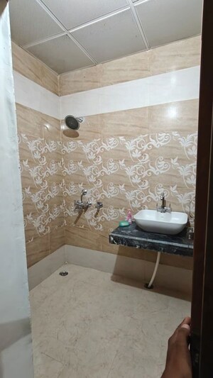 Bathroom in 3 BHK Builder Floor at Indira Nagar – for Rent