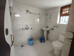 Bathroom in 3 BHK Builder Floor at Indira Nagar – for Rent