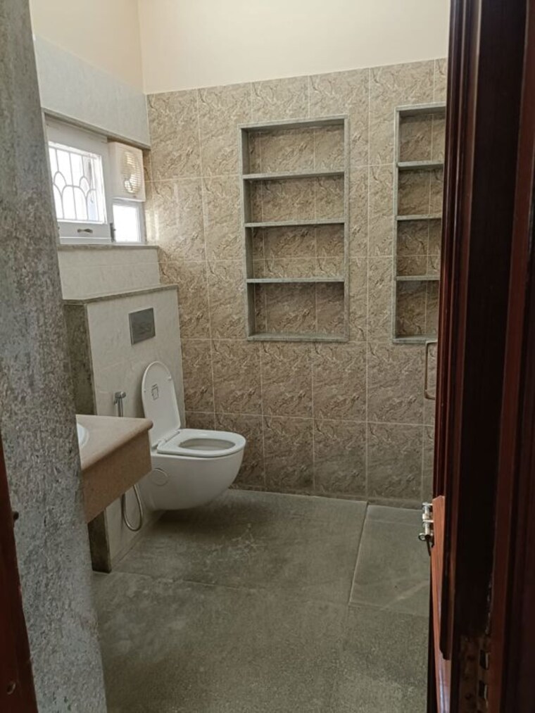 Bathroom, adarsh-vista 4 Bedroom 4600 Sq.Ft. Villa In Doddanekundi Bangalore 10343538