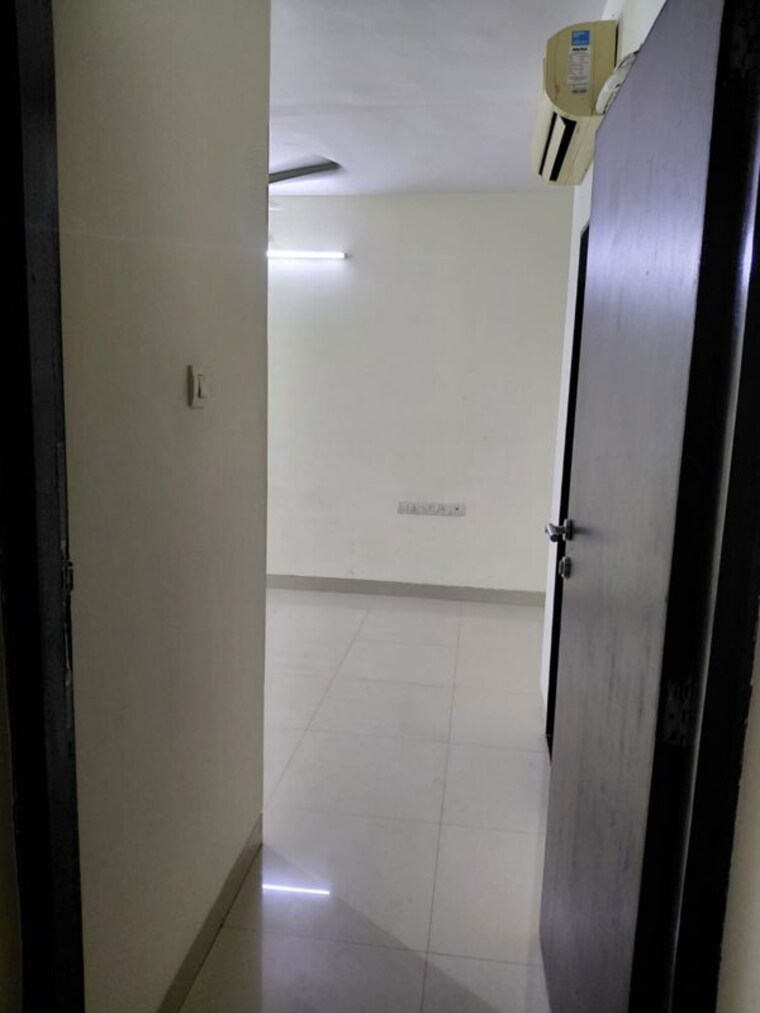 Bedroom, rustomjee-urbania-azziano 2 Bedroom 950 Sq.Ft. Apartment In Thane West Thane 10343550