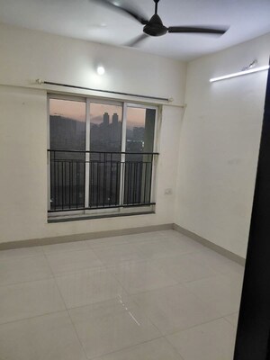 Bedroom in 2 BHK Apartment at Rustomjee Urbania Azziano, Thane West – for Rent