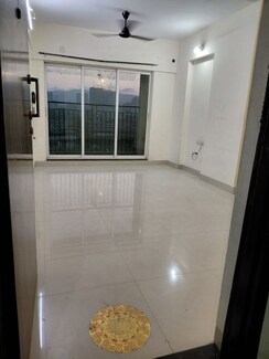 2 BHK +Apartment For Rent in Rustomjee Urbania Azziano