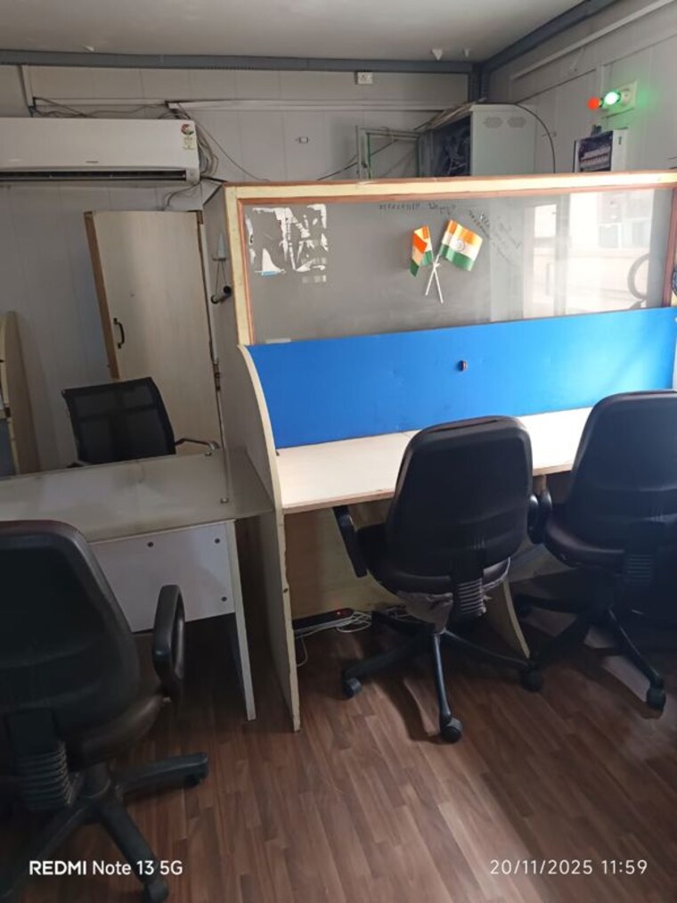 Team Area, sector 4 Commercial Office Space 700 Sq.Ft. In Sector 4 Noida 10343553