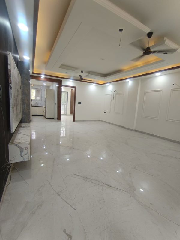 3 BHK + Pooja Room,Servant Room,Study Room,Extra Room,Basement,Store Room Builder Floor For Rent in Green Fields Colony