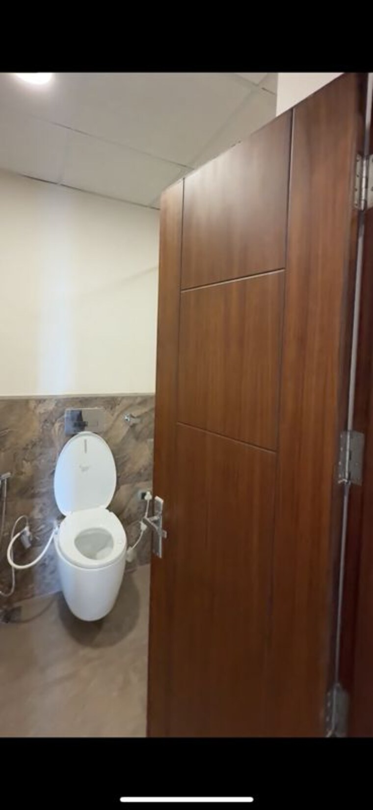 Bathroom, cliffton-valley 4 Bedroom 2425 Sq.Ft. Builder Floor In Panthaghati Shimla 10343564