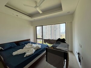Team Area in 3 BHK Apartment at Lodha World View, Worli – for Rent