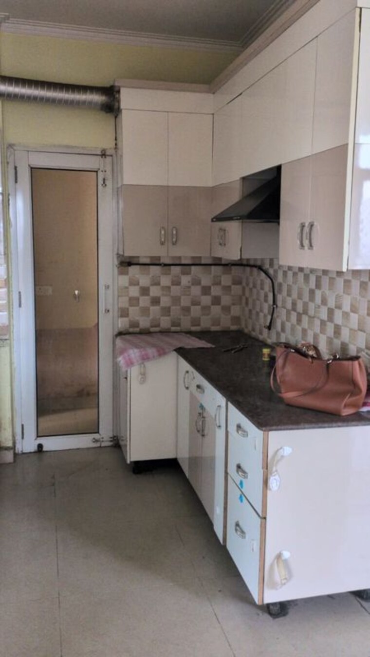 Kitchen, gaur-city-6th-avenue 2.5 Bedroom 1175 Sq.Ft. Apartment In Sector 4 Greater Noida Greater Noida 10343611